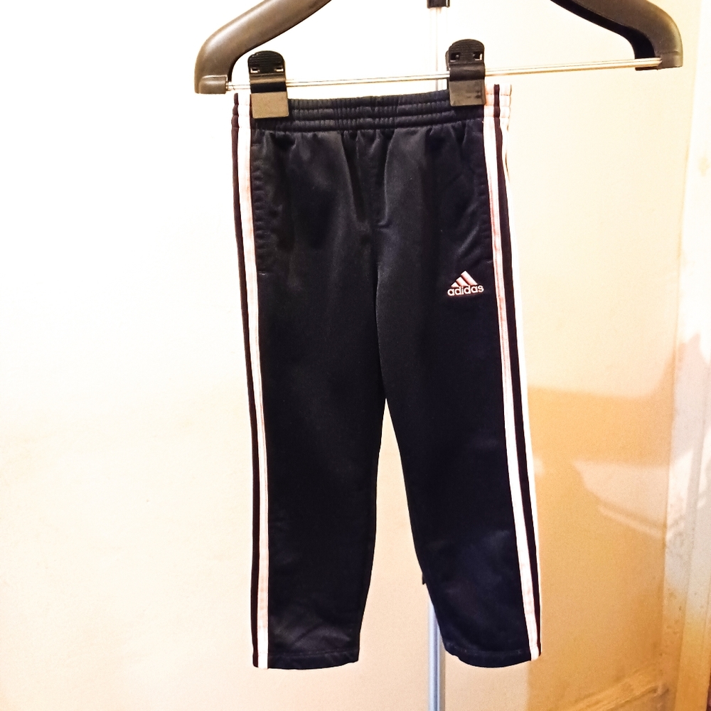 Adidas Yeezy Boys Sweat Pants in Black Kids Size 4